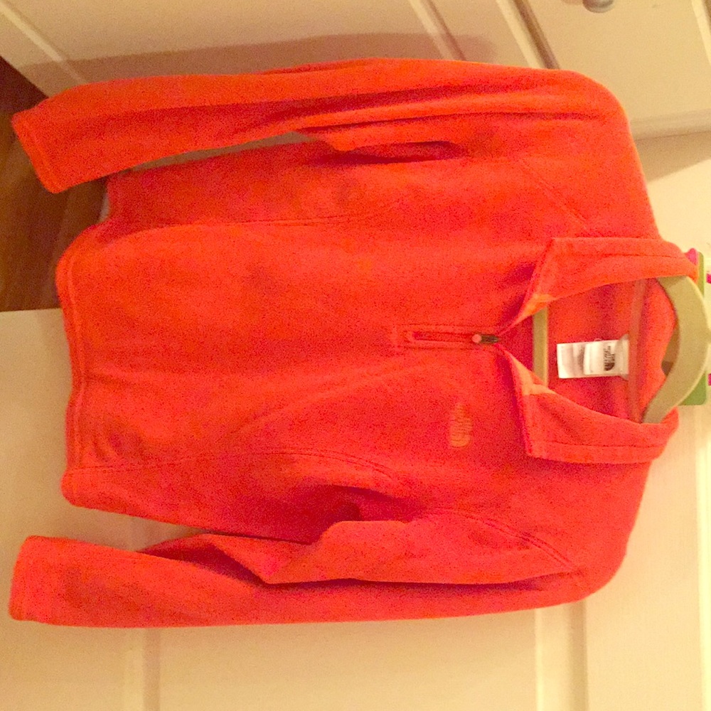 North face pullover